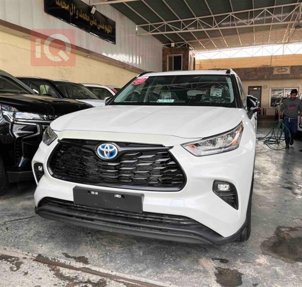 Toyota for sale in Iraq